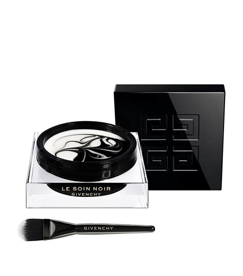 Givenchy le soin noir mask